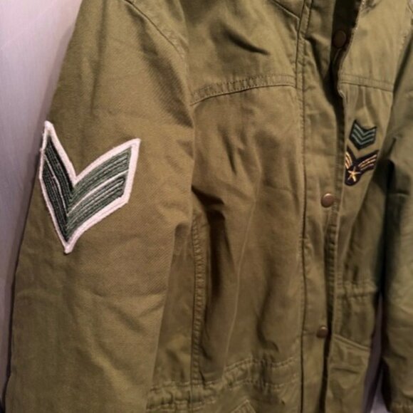 Military Style Parka / Anorak jacket / coat with patches! - Picture 11 of 16